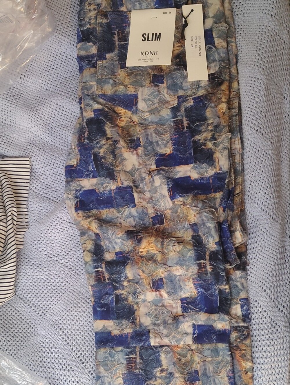 NWT KDNK Men’s Deep Wash Blue Jeans Size 34